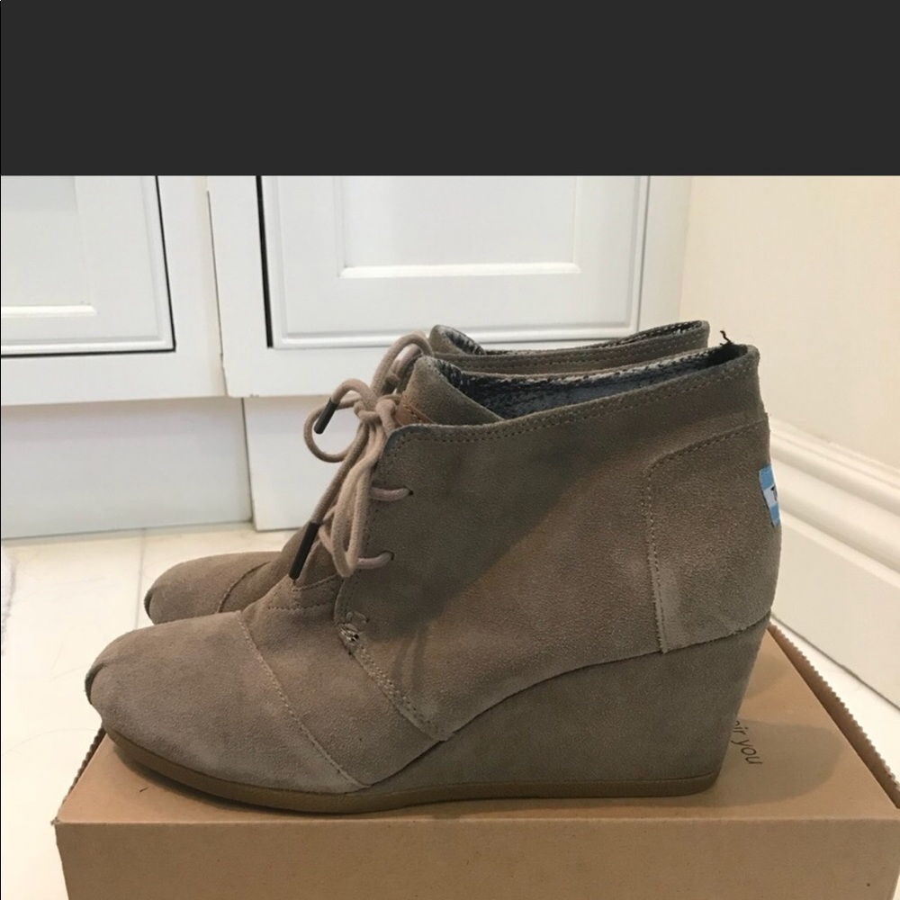 Toms wedge booties